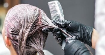 Allergie durch Haarfarbe: Tipps für eine sichere Haarfarbe am Hochzeitstag (Foto: AdobeStock - 296603103 okskukuruza)